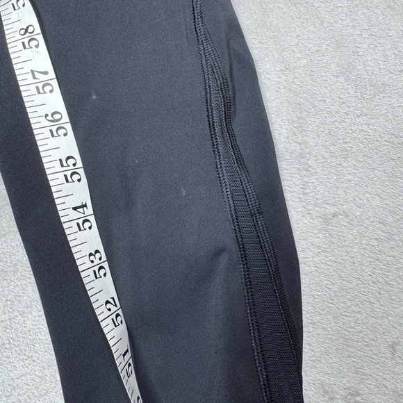 Lululemon Train Times Crop (17") Black Mesh Panels Capri Athletic Leggings 4 - Picture 6 of 16